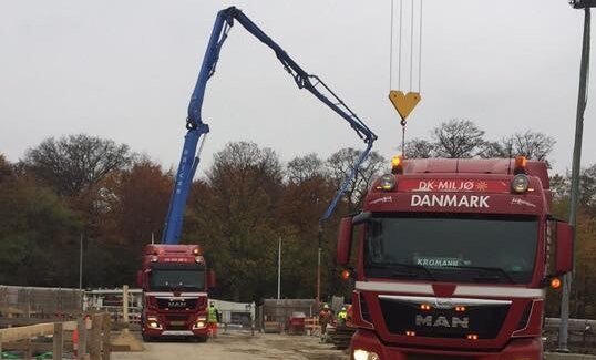 DK-Miljø Lastbiler med Kran/grab